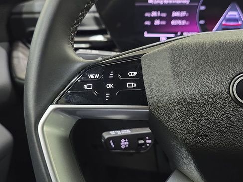 Certified 2025 Audi Q5 Premium w/ Premium Plus AWD/4WD image 18