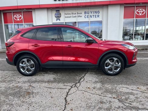 Used 2025 Ford Escape ST-Line image 7