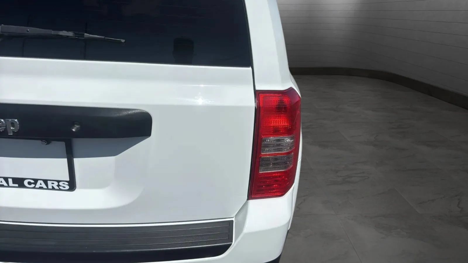 Used 2017 Jeep Patriot Sport FWD image 32