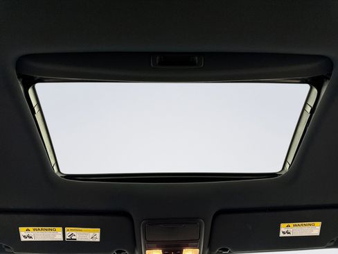 Used 2025 Honda Passport TrailSport image 18