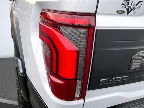 Used 2025 Ford F150 Raptor AWD/4WD image 25