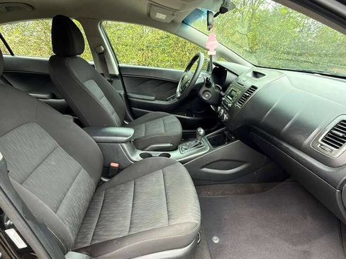 Used 2016 Kia Forte LX FWD image 25