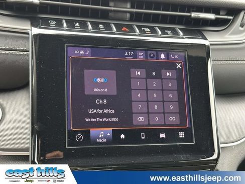 Certified 2025 Jeep Grand Cherokee Laredo X w/ Luxury Tech Group I AWD/4WD image 43