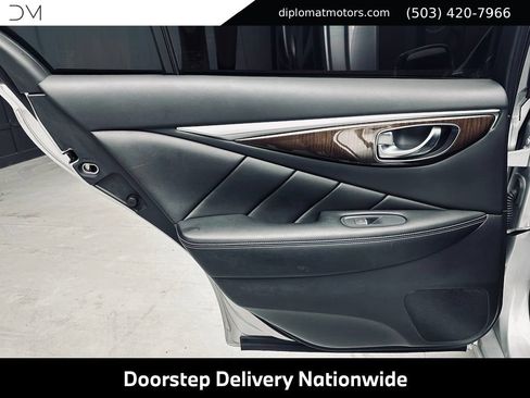 Used 2018 INFINITI Q50 Luxe w/ Cargo Package (L95) RWD image 27