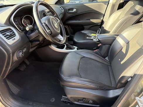 Used 2021 Jeep Compass Latitude w/ Sun and Sound Group FWD image 14