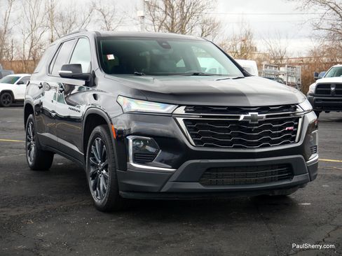 Used 2022 Chevrolet Traverse RS image 14