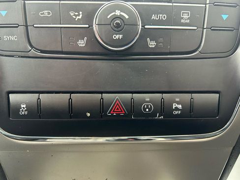 Used 2013 Jeep Grand Cherokee Limited image 26