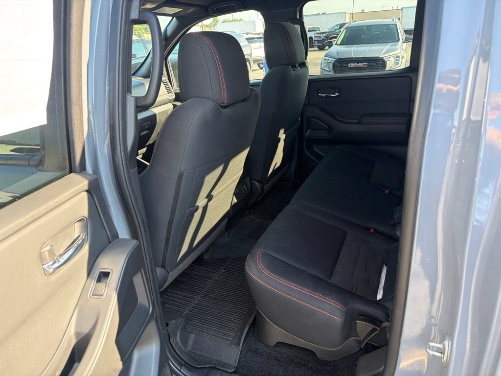 Used 2022 Nissan Frontier PRO-4X AWD/4WD image 14