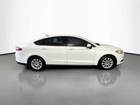 Used 2015 Ford Fusion S FWD image 8