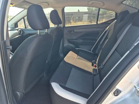 Used 2021 Nissan Versa SV image 43