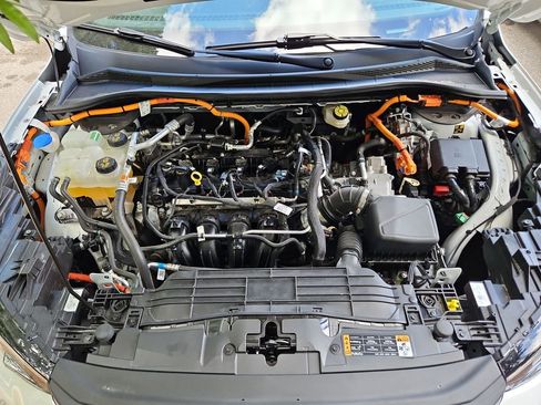 Used 2024 Ford Escape SE FWD image 36