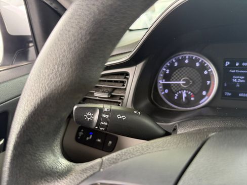 Used 2020 Hyundai Elantra SEL FWD image 16