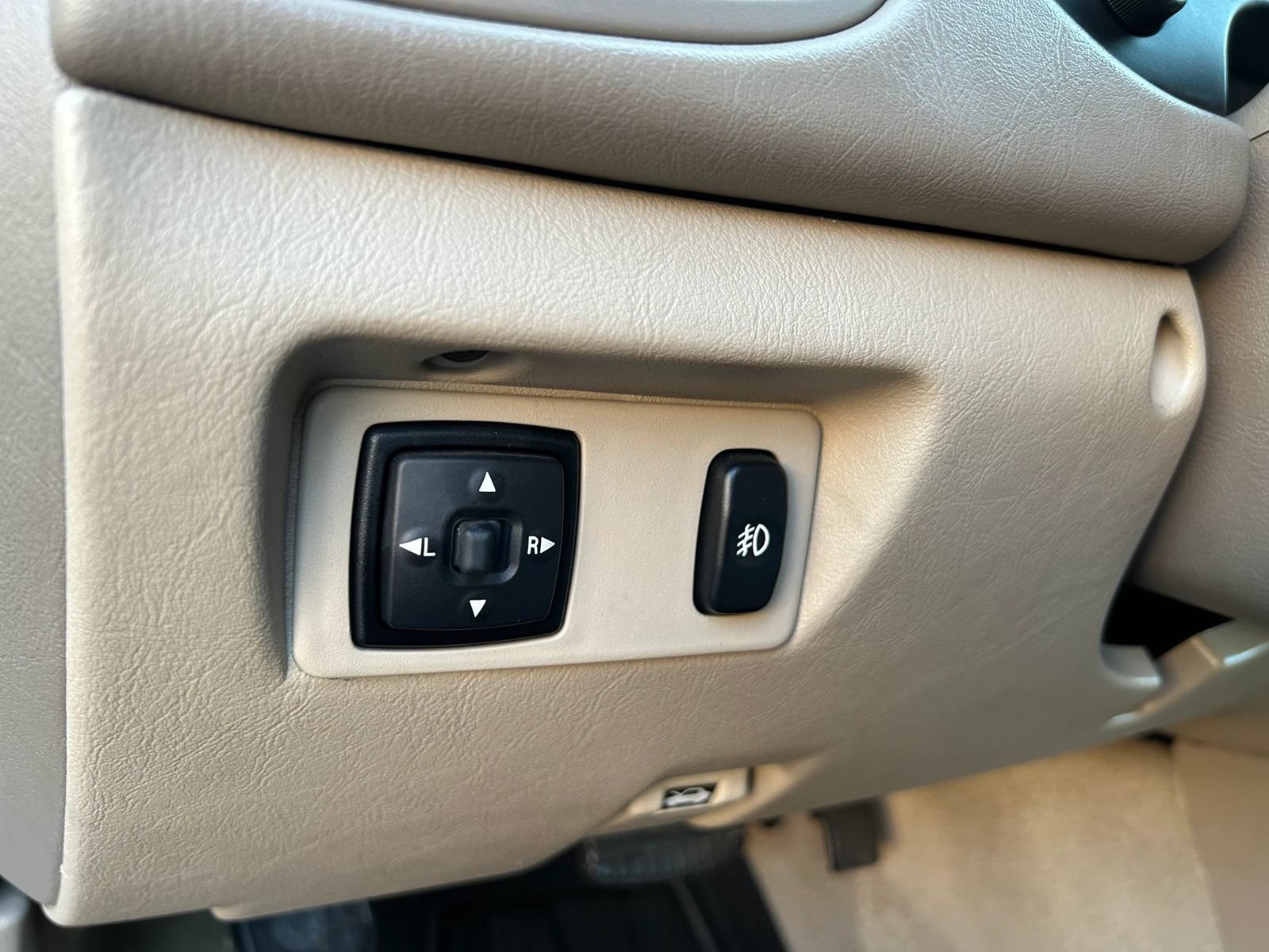 Used 2000 Mitsubishi Galant ES FWD image 14