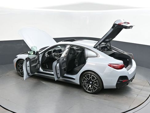 New 2026 BMW 430i w/ M Sport Package image 2