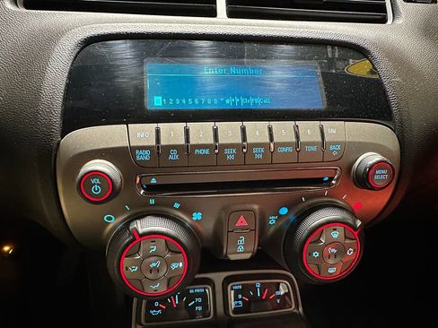 Used 2010 Chevrolet Camaro SS w/ Interior Accent Trim Package image 32