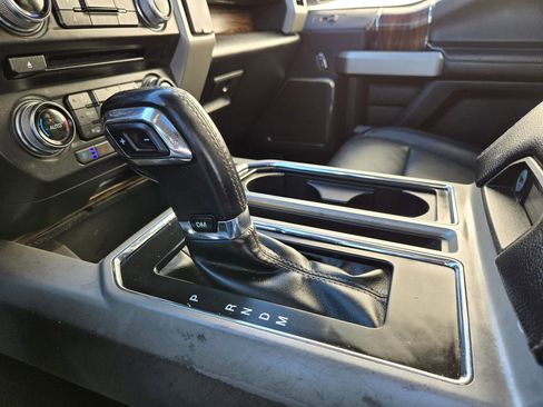 Used 2018 Ford F150 Lariat w/ Equipment Group 502A Luxury image 25