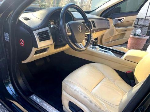 Used 2014 Jaguar XF 3.0 image 25