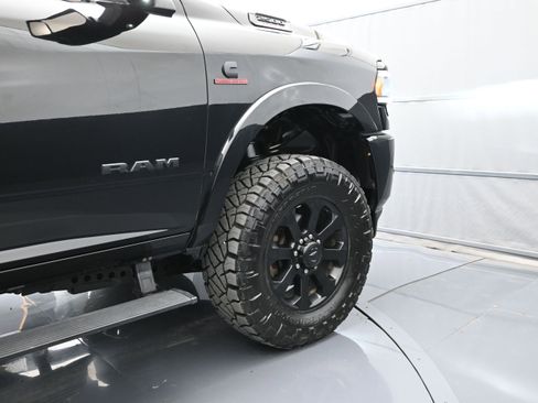 Used 2020 RAM 2500 Laramie w/ Night Edition AWD/4WD image 46