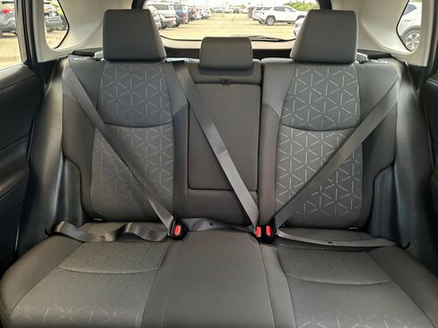 Used 2025 Toyota RAV4 XLE image 39