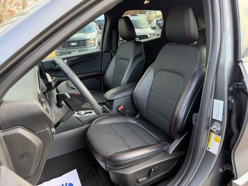 Certified 2023 Ford Escape ST-Line Select w/ Tech Pack #2 image 12