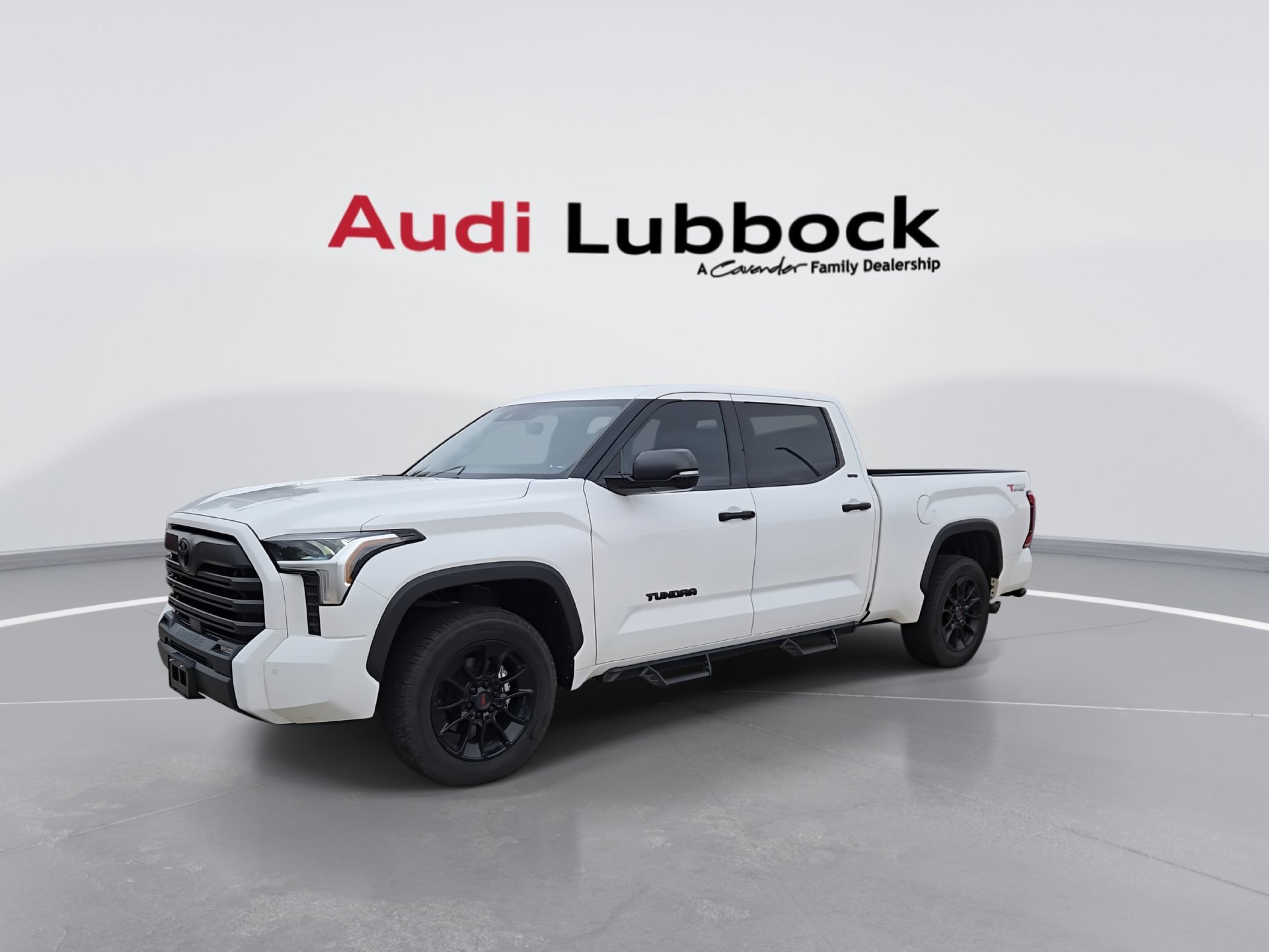 Used 2023 Toyota Tundra SR5 w/ SR5 Convenience Package AWD/4WD image 4
