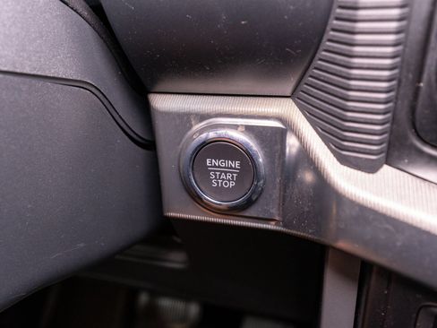 Used 2024 Ford F150 Lariat w/ Equipment Group 502A High AWD/4WD image 33