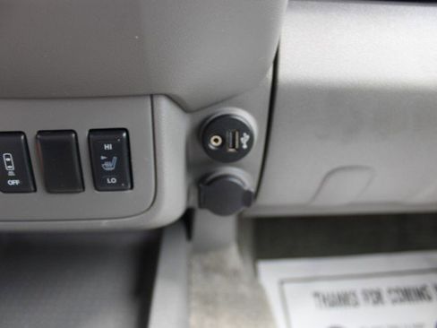 Used 2018 Nissan Frontier SV w/ Value Truck Package RWD image 34
