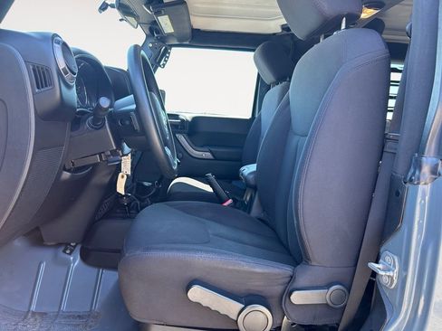 Used 2014 Jeep Wrangler Sport AWD/4WD image 7