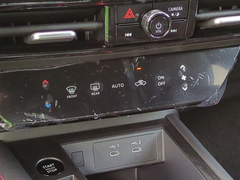 New 2026 Nissan Kicks SR FWD image 24