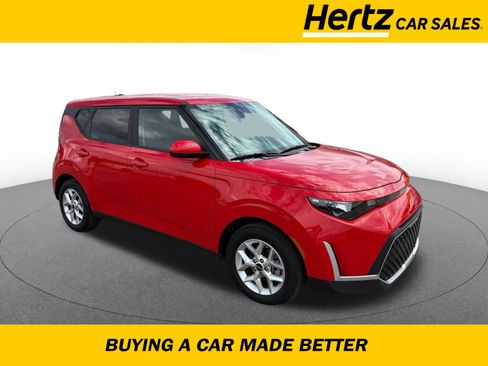 Used 2025 Kia Soul LX w/ LX Technology Package image 1