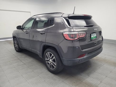 Used 2017 Jeep Compass Latitude w/ Safe & Security Group FWD image 5