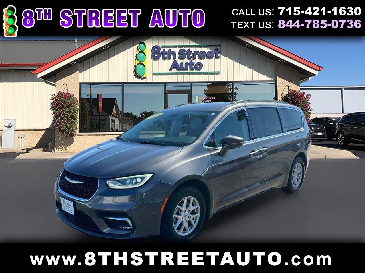 Used 2022 Chrysler Pacifica Touring-L FWD image 1