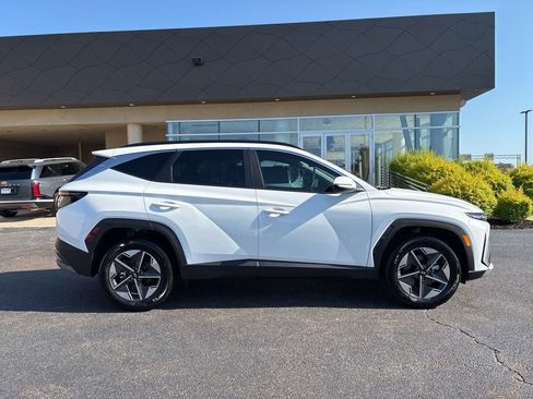 Used 2025 Hyundai Tucson SEL AWD/4WD image 4
