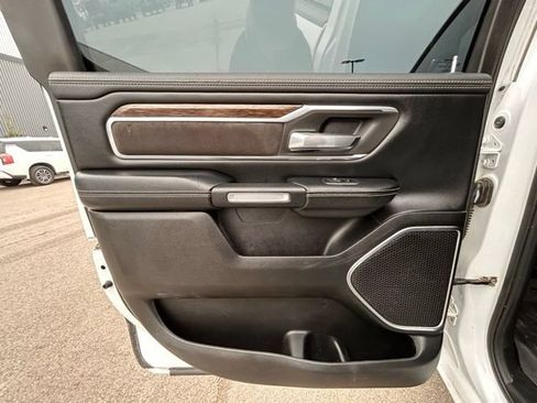 Used 2019 RAM 1500 Laramie AWD/4WD image 47