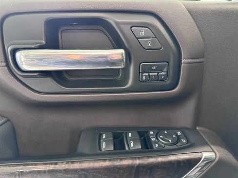 Certified 2022 GMC Sierra 3500 Denali w/ Denali Ultimate Package image 30