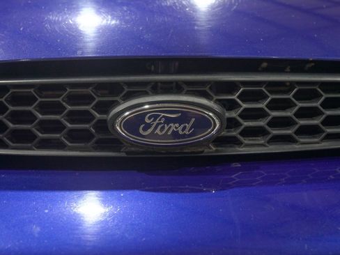 Used 2003 Ford Focus SVT FWD image 21