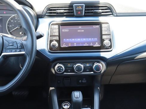 Used 2025 Nissan Versa SV FWD image 15