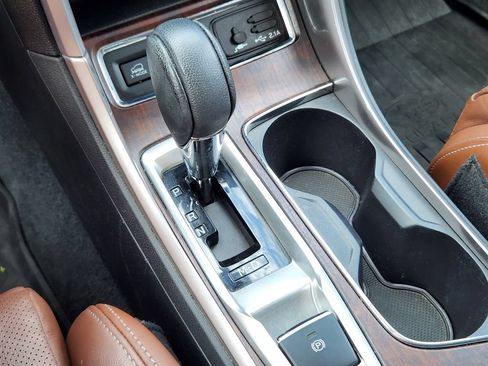 Used 2019 Subaru Ascent Touring AWD/4WD image 23