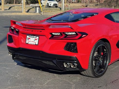 Used 2020 Chevrolet Corvette Stingray Premium Cpe w/ 3LT Preferred Equipment Group image 32