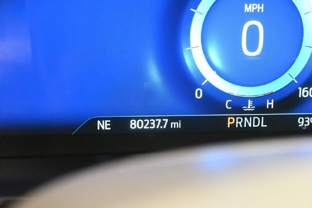 Used 2022 Ford Explorer Platinum w/ Equipment Group 601A AWD/4WD image 21