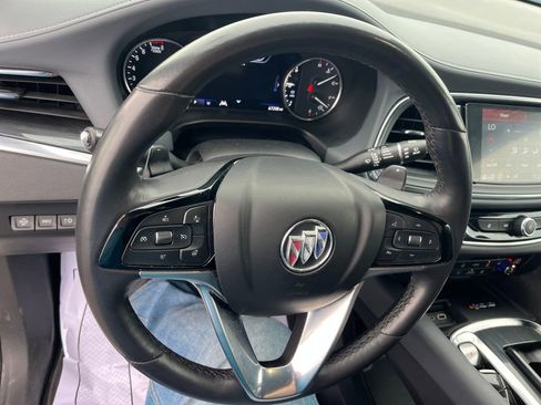 Used 2024 Buick Enclave Premium image 10