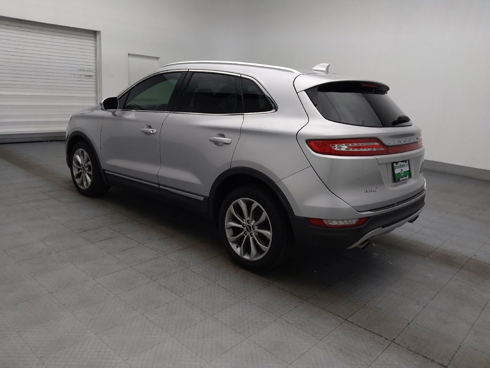 Used 2017 Lincoln MKC Select w/ Select Plus Package FWD image 3