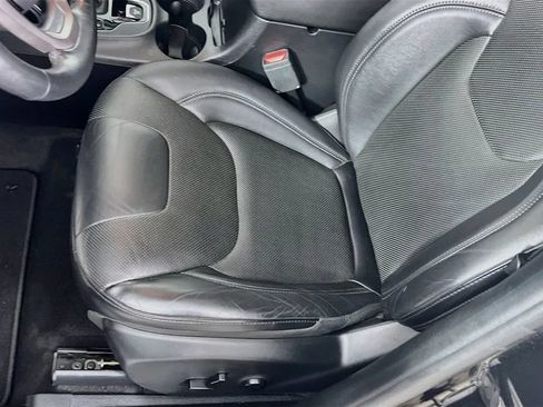 Used 2020 Jeep Cherokee Limited FWD image 20