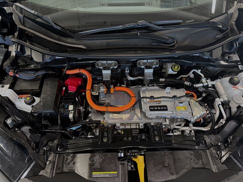 Used 2023 Nissan Ariya AWD image 34