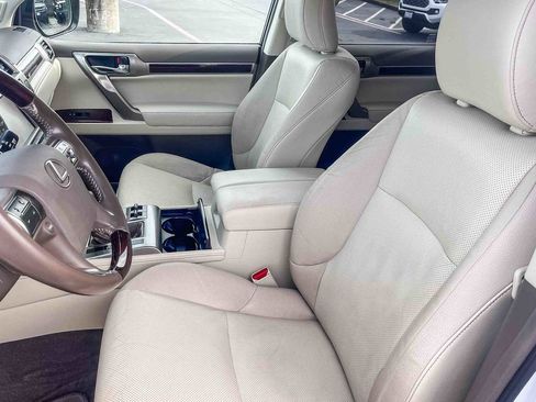 Used 2018 Lexus GX 460 Premium image 17