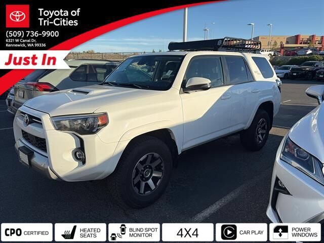 Used 2023 Toyota 4Runner TRD Off-Road Premium w/ Moonroof Package AWD/4WD image 31