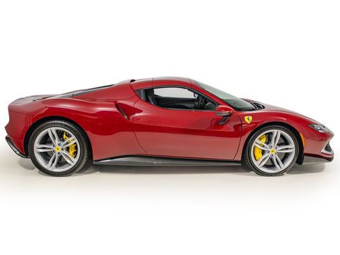 Used 2025 Ferrari 296 GTS image 18