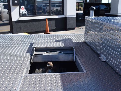 Used 2018 RAM 3500 Laramie Longhorn image 8