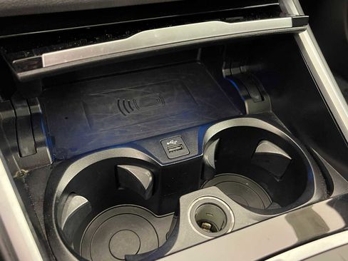 Used 2023 BMW i4 eDrive40 image 28