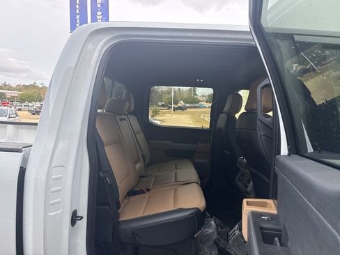 Used 2023 Ford F350 Lariat w/ FX4 Off-Road Package image 11